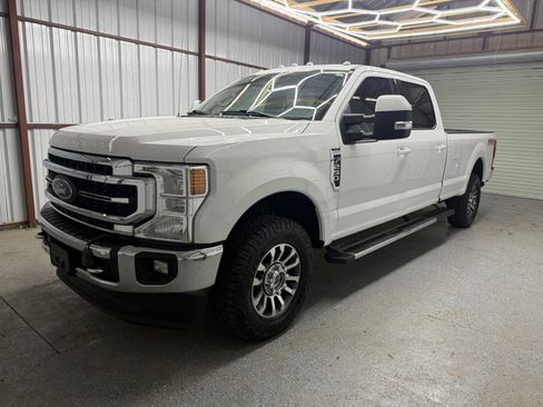 Used 2020 Ford F250 Lariat w/ FX4 Off-Road Package AWD/4WD image 3