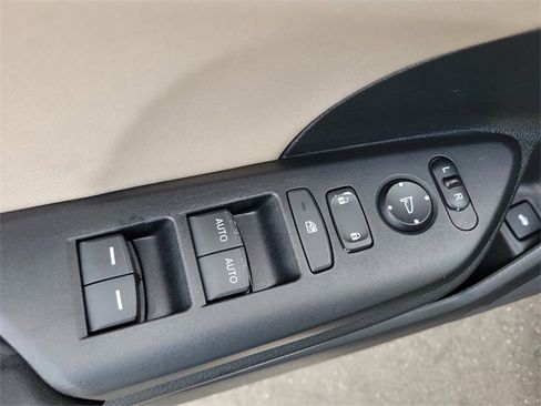 Certified 2017 Honda Civic EX-T image 18