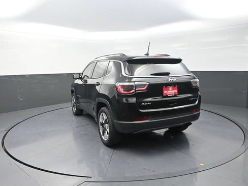 Used 2018 Jeep Compass Limited w/ Navigation Group AWD/4WD image 53