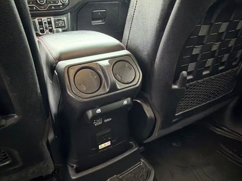 Used 2021 Jeep Wrangler Unlimited Rubicon AWD/4WD image 29