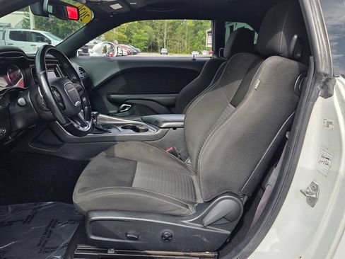 Used 2020 Dodge Challenger R/T RWD image 9