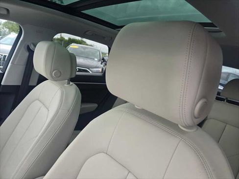 Used 2023 Audi Q3 2.0T Premium Plus w/ Premium Plus Package image 25