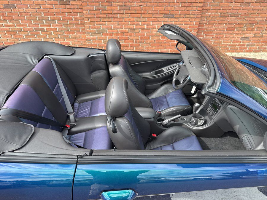 Used 2004 Ford Mustang Cobra RWD image 25