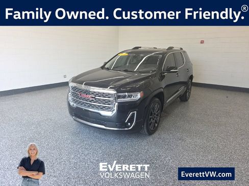 Used 2023 GMC Acadia Denali w/ Black Diamond Edition FWD image 1