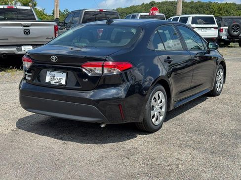 Used 2024 Toyota Corolla LE FWD image 4