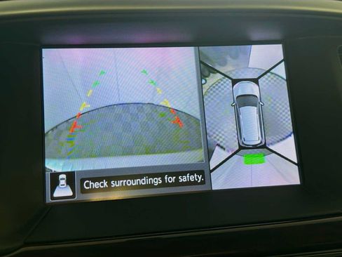 Used 2015 Nissan Pathfinder Platinum AWD/4WD image 12