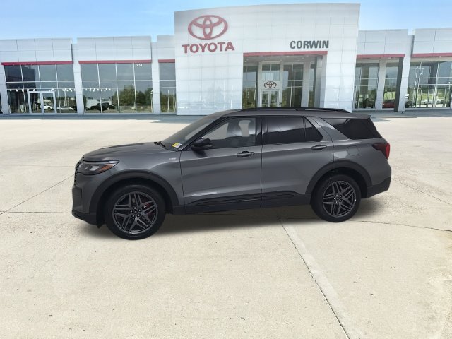 Used 2025 Ford Explorer ST-Line w/ ST-Line Street Pack AWD/4WD image 41