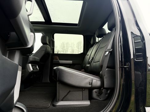 Used 2024 Ford F250 Lariat w/ Chrome Package image 13