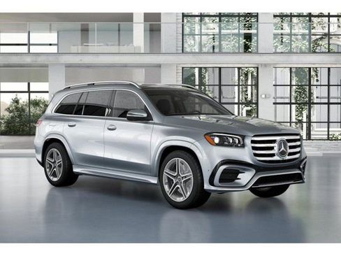 Used 2025 Mercedes-Benz GLS 450 4MATIC image 12