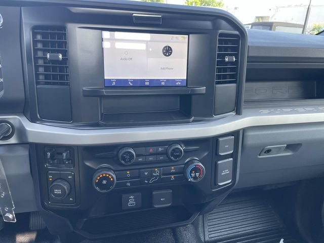 New 2026 Ford F550 4x4 Regular Cab Super Duty image 7