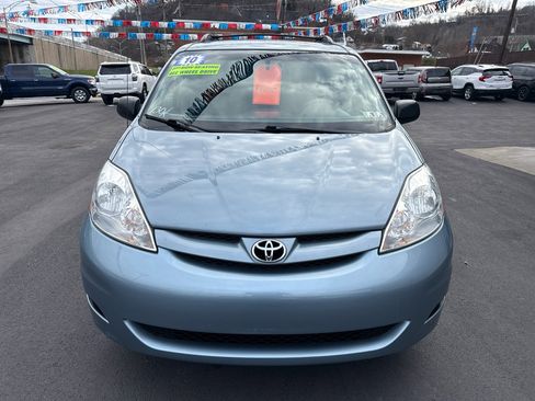 Used 2010 Toyota Sienna LE image 30