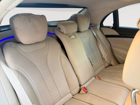 Used 2019 Mercedes-Benz S 560 Sedan w/ AMG Line Exterior image 26