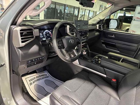 Used 2024 Toyota Tundra Limited AWD/4WD image 59