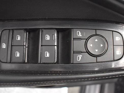 Used 2025 Nissan Rogue SV AWD/4WD image 21