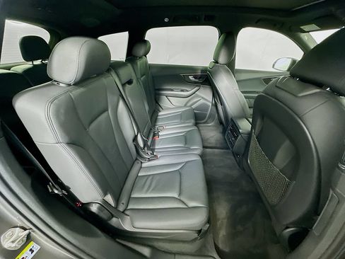 Used 2021 Audi Q7 2.0T Premium Plus w/ Premium Plus Package AWD/4WD image 29