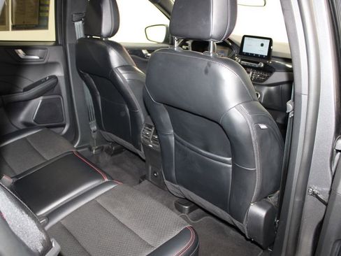 Used 2025 Ford Escape ST-Line AWD/4WD image 29