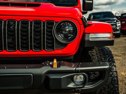 Used 2024 Jeep Wrangler Unlimited Rubicon 392 AWD/4WD image 9