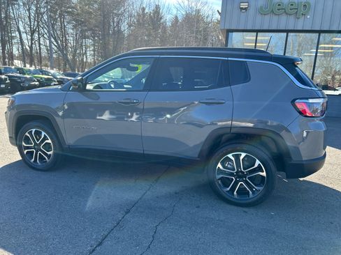 Used 2024 Jeep Compass Limited image 8