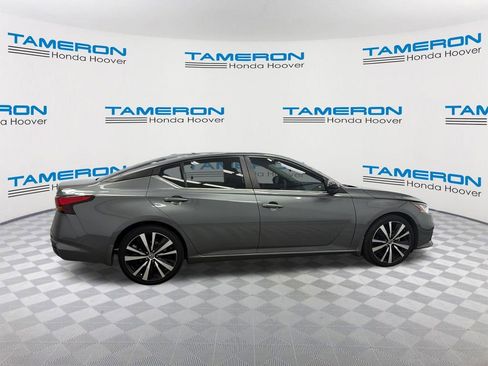 Used 2021 Nissan Altima 2.5 SR w/ SR Premium Package FWD image 6