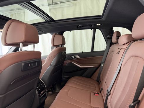 Used 2022 BMW X5 xDrive40i w/ Executive Package image 24