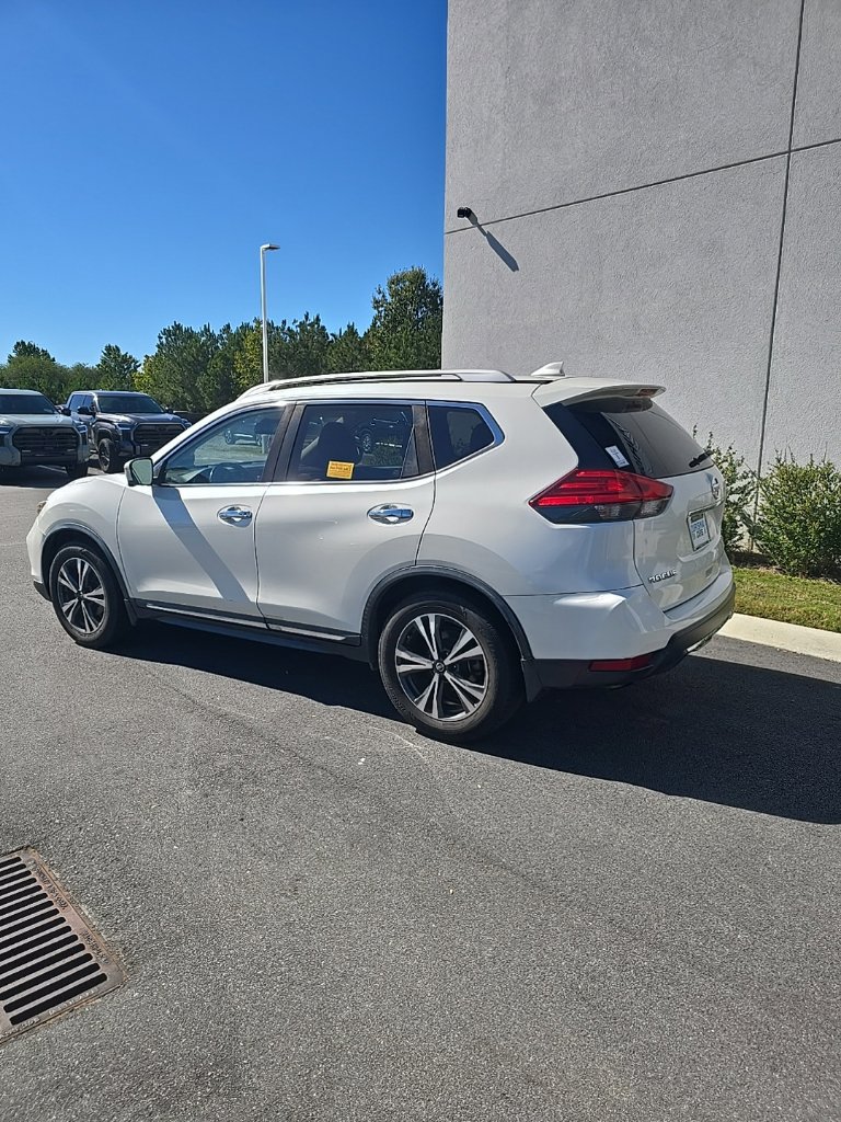 Used 2017 Nissan Rogue SL FWD image 6