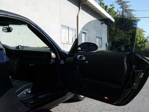 Used 2006 Porsche 911 Carrera 4 image 35