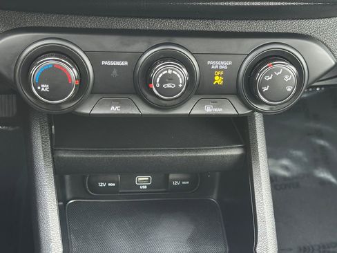Used 2023 Kia Forte LXS w/ LXS Technology Package FWD image 17