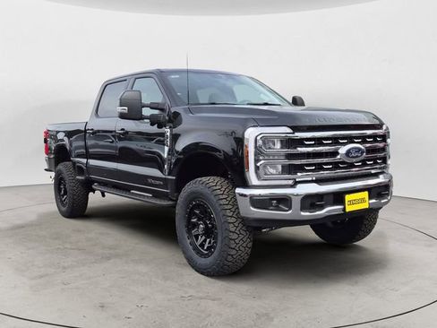 New 2026 Ford F350 XLT w/ XLT Premium Package AWD/4WD image 7