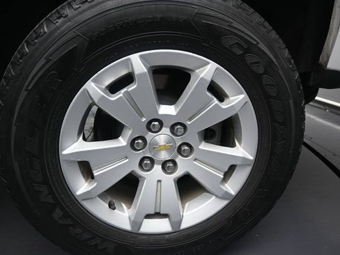 Used 2022 Chevrolet Colorado LT w/ Luxury Package RWD image 10