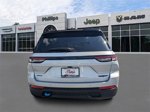 New 2025 Jeep Grand Cherokee Trailhawk image 5