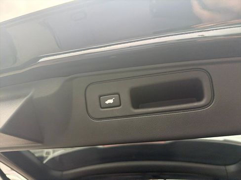 Used 2023 Honda Passport EX-L image 13