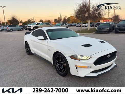Used 2019 Ford Mustang Premium image 8