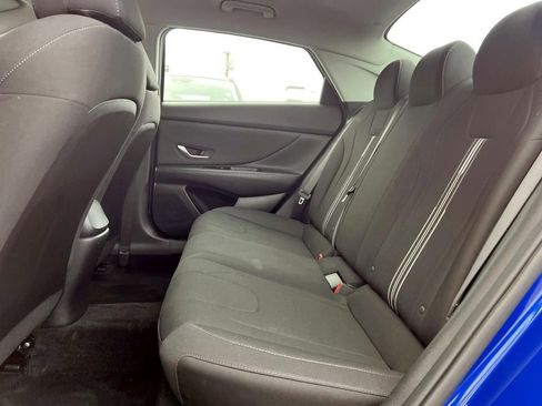 Certified 2023 Hyundai Elantra SEL w/ Convenience Package image 9