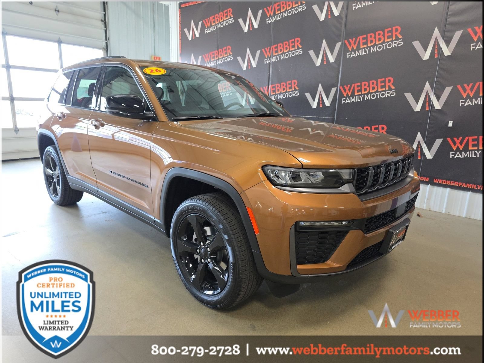 New 2026 Jeep Grand Cherokee Limited w/ Limited Altitude Package AWD/4WD image 1