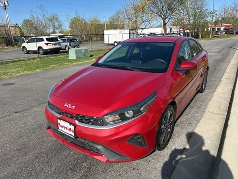 Certified 2022 Kia Forte LXS FWD image 6