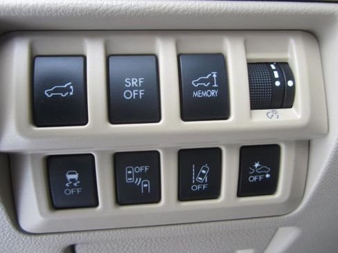 Used 2015 Subaru Outback 3.6R Limited image 26