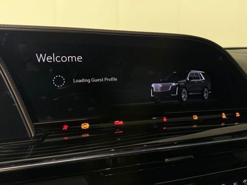 Used 2022 Cadillac Escalade ESV Sport w/ Touring Package AWD/4WD image 20