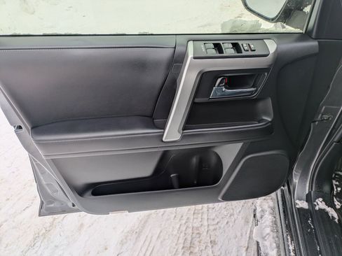 Used 2023 Toyota 4Runner TRD Sport image 6