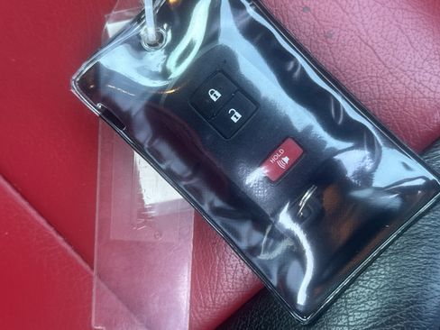 Used 2022 Toyota Tacoma TRD Off-Road image 33