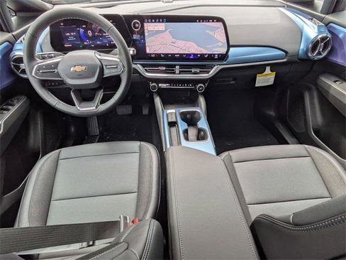 New 2026 Chevrolet Equinox EV LT image 23