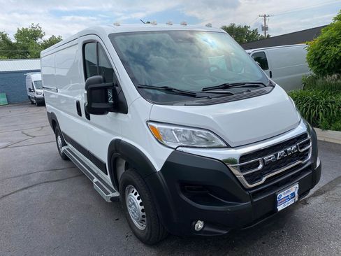 Used 2025 RAM ProMaster 2500 w/ U-Haul Equipment Group FWD image 3
