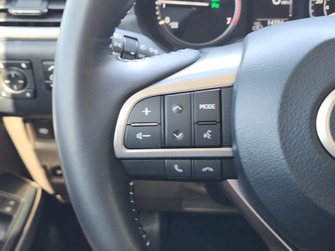Used 2023 Lexus GX 460 Luxury w/ Accessory Package AWD/4WD image 7