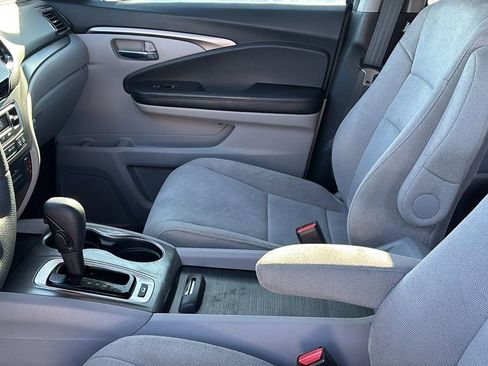 Used 2020 Honda Pilot EX image 24