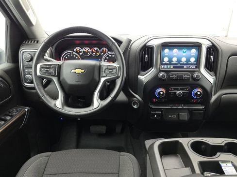 Used 2022 Chevrolet Silverado 2500 LT w/ Convenience Package image 12