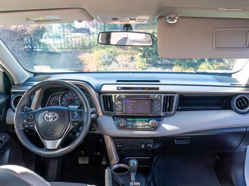 Used 2013 Toyota RAV4 XLE AWD/4WD image 15