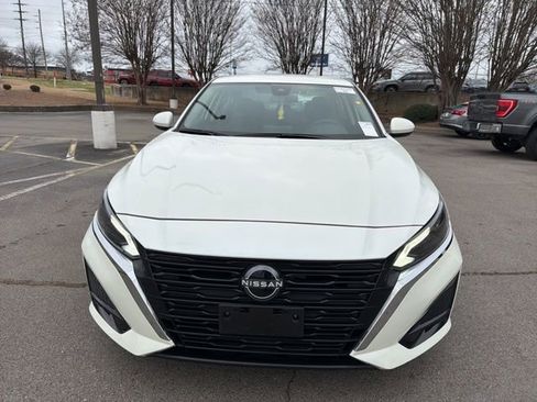 Used 2023 Nissan Altima 2.5 SV image 8