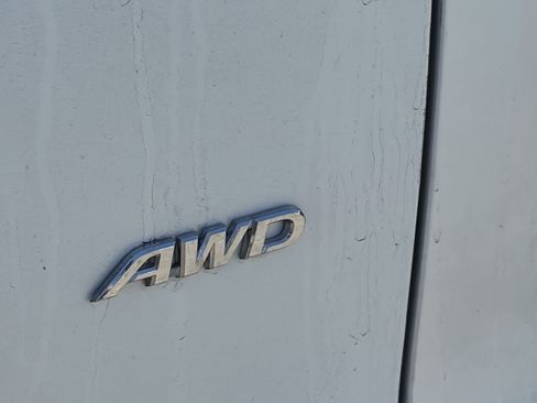 Certified 2024 Toyota Corolla Cross L AWD/4WD image 5