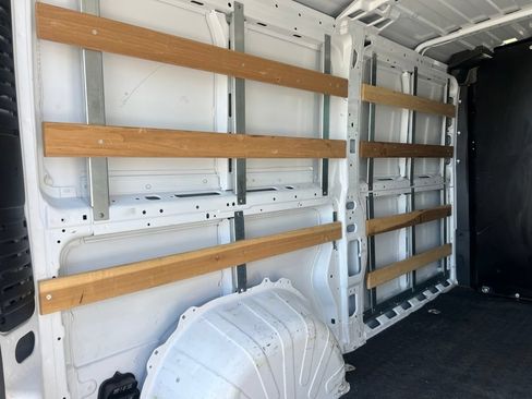 Used 2025 RAM ProMaster 2500 w/ U-Haul Equipment Group FWD image 34