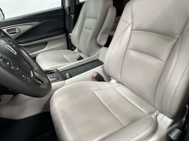 Used 2023 Honda Ridgeline RTL-E image 10