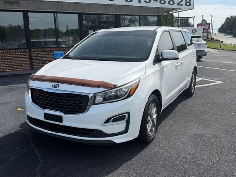 Used 2019 Kia Sedona L FWD image 1